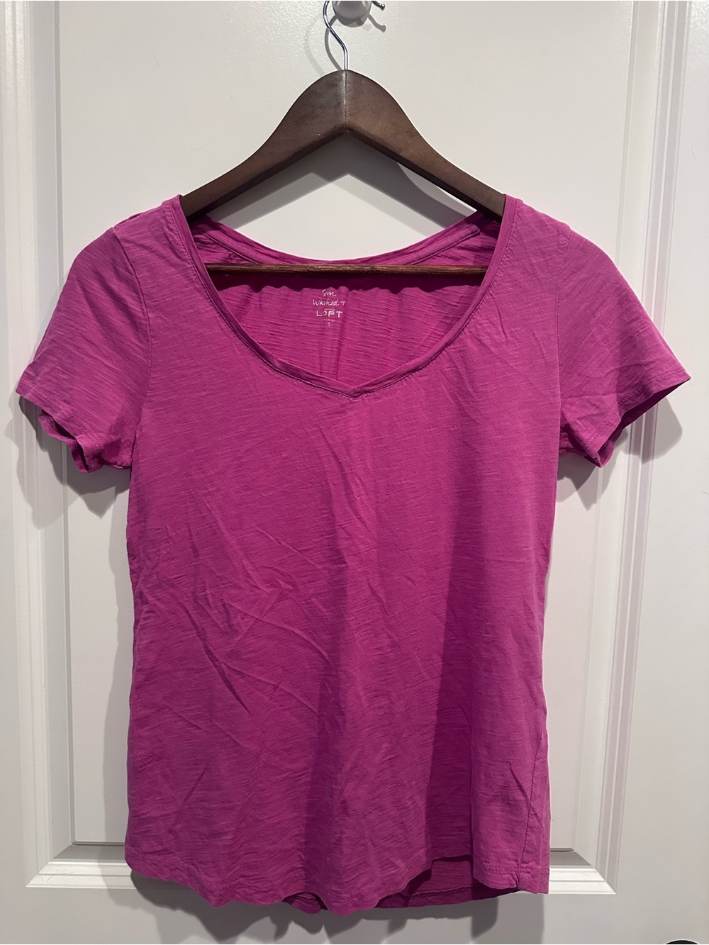LOFT Magenta V-Neck Short Sleeve Tee - Picture 2 of 4